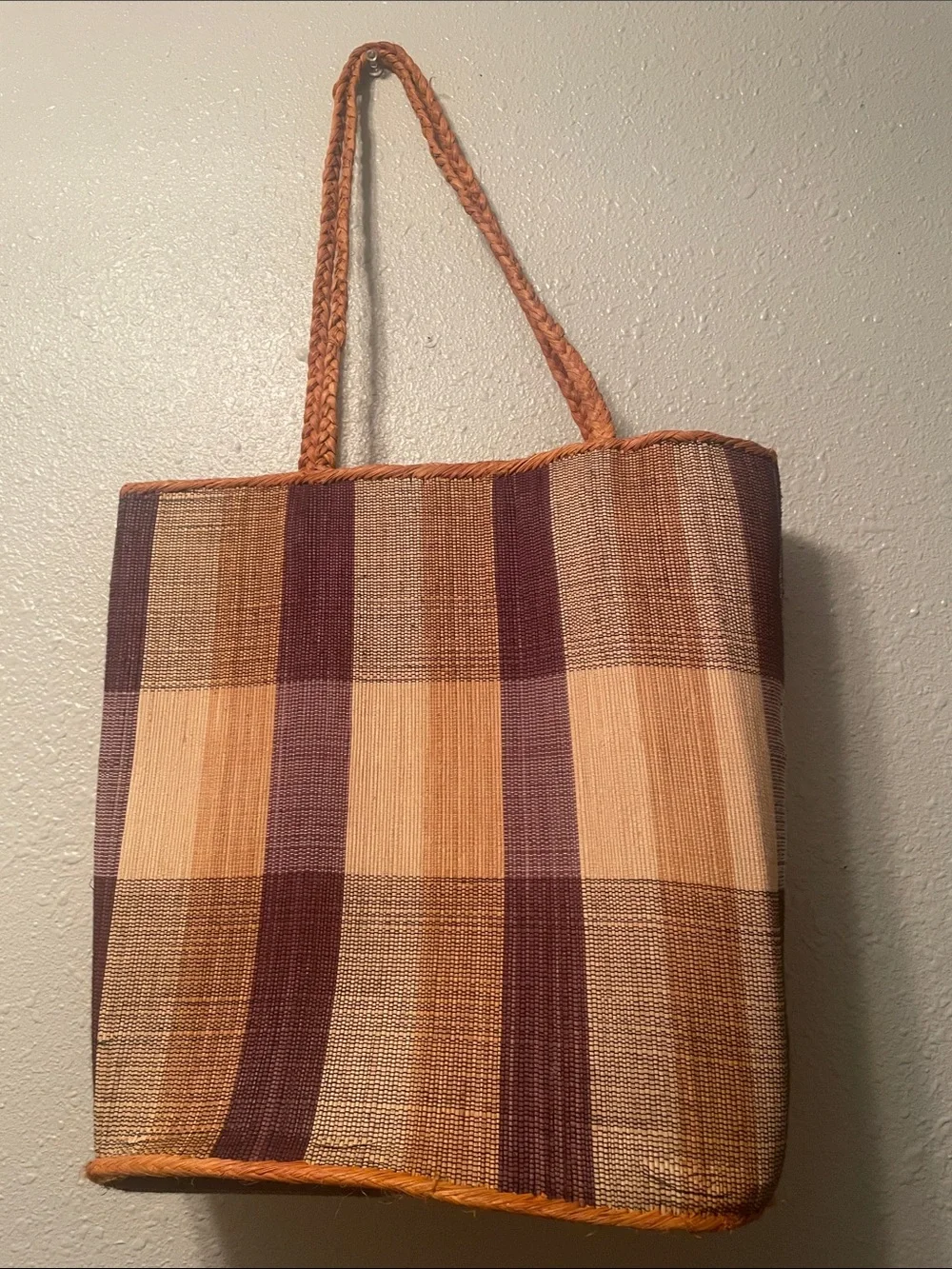Woven straw tote bag
